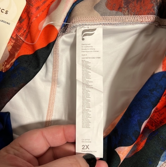 Fabletics Legging- multi - Picture 3 of 4